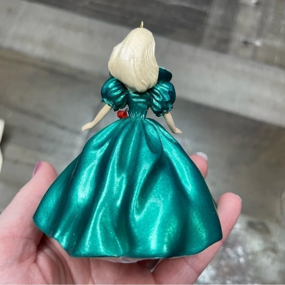 Hallmark 1995 Holiday Barbie Ornament
